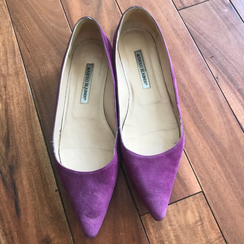 Manolo Blahnik Magenta Suede Pointed Toe Flats